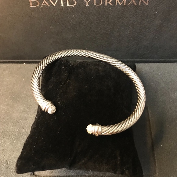 David Yurman 5mm Silver/diamonds bracelet - Picture 4 of 8